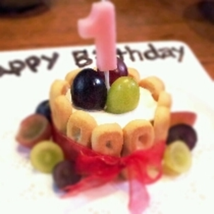 1歳のお誕生日ケーキ♡食パンとヨーグルトで簡単！